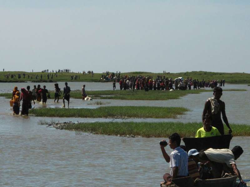 အသက္အႏၱရာယ္မ်ားသူ ပင္လယ္ျပင္ခရိးစဥ္ကို သက္စြန္႔ ထြက္ေျပးသူမ်ားတြင္ ျပိးခဲ့သူ ပဋိပကၡတြင္ အၾကမ္းဖက္ခံရသည့္ ဒုကၡသည္အမ်ားစုပါဝင္ေပသည္။ 