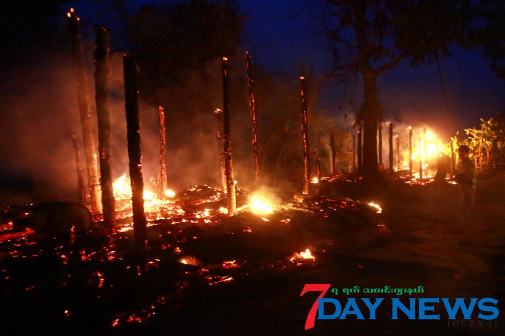 ဥကၠံတြင္ အစၥလာမ္ ဘာသာဝင္တို႔ ေနအိမ္/ဗလီတို႔အား အၾကမ္းဖက္မႈ ပ်က္ဆီးမႈ႕ဓါတ္ပံု မွတ္တမ္း