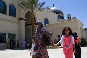 US Muslims Finance New California Mosque