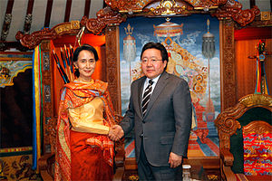 300px-Tsakhiagiin_Elbegdorj,_President_of_Mongolia_and_Nobel_Peace_Laureate_Aung_San_Suu_Kyi