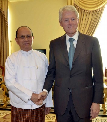 ျမန္မာျပည္၏ လူမ်ဳိးဘာသာခြဲျခားမႈ အၾကမ္းဖက္ျခင္းမ်ားေၾကာင့္  ကမာၻက စိတ္ပ်က္ခဲ့ရဟု ဘီလ္ကလင္တန္ေျပာ