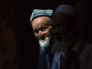 30-3-15_China-Jails-Muslim-Couple-for-Beard-Hijab