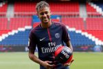 Soccer Football - Paris Saint-Germain F.C. - Neymar Jr Press Conference - Paris, France - August 4, 2017   New Paris Saint-Germain signing Neymar Jr   REUTERS/Christian Hartmann - RTS1ADPT