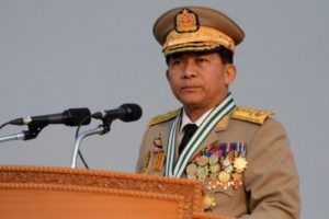 ရခုိင္တြင္ က်ဴးလြန္သည္ဟုဆုိကာ ျမန္မာစစ္တပ္ႏွင့္ ဆက္ဆံေရးကန္႔သတ္ရန္ ကန္စဥ္းစားေန