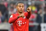 Thiago ALCANTARA (FCB),
Gestik,gibt Anweisungen,
Aktion,Einzelbild,angeschnittenes Einzelmotiv,Halbfigur,halbe Figur.
Fussball 1. Bundesliga,7.Spieltag,Spieltag07,
FC Bayern Muenchen M) - TSG 1899 Hoffenheim 1-2,
am 05.10.2019 in Muenchen
A L L I A N Z   A R E N A,
DFL REGULATIONS PROHIBIT ANY USE OF PHOTOGRAPHS AS IMAGE SEQUENCES AND/OR QUASI-VIDEO.
¬©Sven Simon Fotoagentur GmbH & Co. Pressefoto KG # Prinzess-Luise-Str. 41 # 45479 M u e l h e i m /  R u h r # Tel. 0208/9413250 # Fax. 0208/9413260 # GLS Bank # BLZ 430 609 67 # Kto. 4030 025 100 # IBAN DE75 4306 0967 4030 0251 00 # BIC GENODEM1GLS # www.svensimon.net.