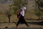 ပညာသင်ခွင့် ပြန်မရတော့မည်ကို စိုးရိမ်နေသည့် အာဖဂန်မှဆယ်ကျော်သက် မိန်းကလေးများ