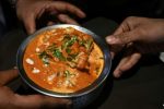 ကြက်သားဟင်းမူပိုင်ခွင့်အတွက် တရားရုံးတက်ဖြေရှင်းနေကြတဲ့ အိန္ဒိယက စားသောက်ဆိုင်နှစ်ခု