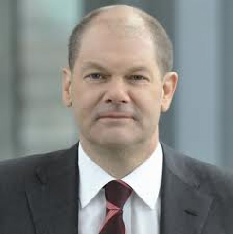 ဟမ္းဘာဂ့္ ျမိဳ႕ေတာ္ဝန္ Olaf Scholz