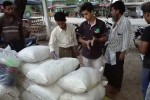 ေတာင္တြင္းႀကီးမွ အစၥလာမ္ဘာသာ၀င္မ်ားလည္း ေရေဘးသင့္ျပည္သူမ်ားအတြက္ လွဴဒါန္း