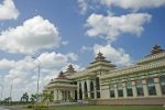 ေနျပည္ေတာ္လႊတ္ေတာ္အနီး ဒ႐ုန္းလႊတ္မႈအတြက္ ျပင္သစ္ႏုိင္ငံသားတစ္ဦး ဖမ္းဆီးခံရ